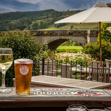 The Red Lion & Manor House Hotel Burnsall Buitenkant foto