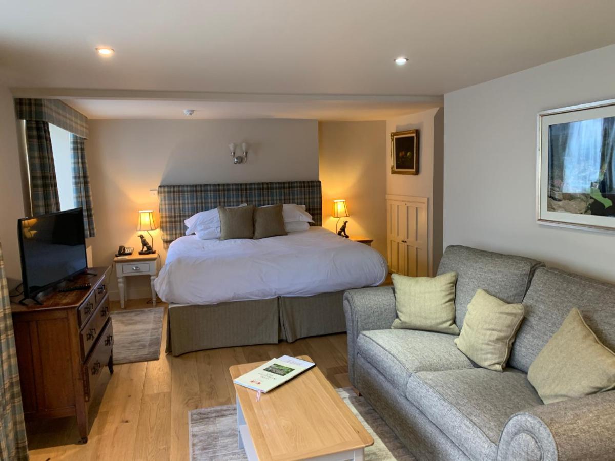 The Red Lion & Manor House Hotel Burnsall Buitenkant foto