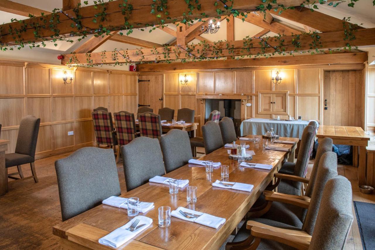 The Red Lion & Manor House Hotel Burnsall Buitenkant foto