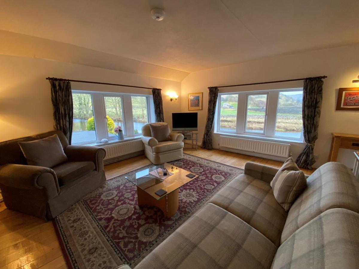 The Red Lion & Manor House Hotel Burnsall Buitenkant foto