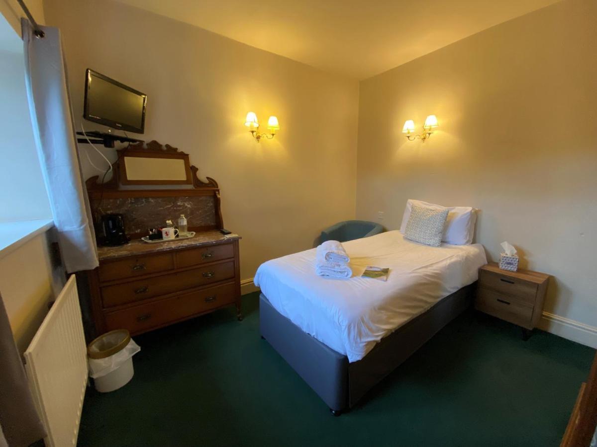 The Red Lion & Manor House Hotel Burnsall Buitenkant foto
