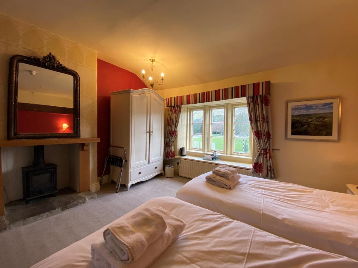 The Red Lion & Manor House Hotel Burnsall Buitenkant foto