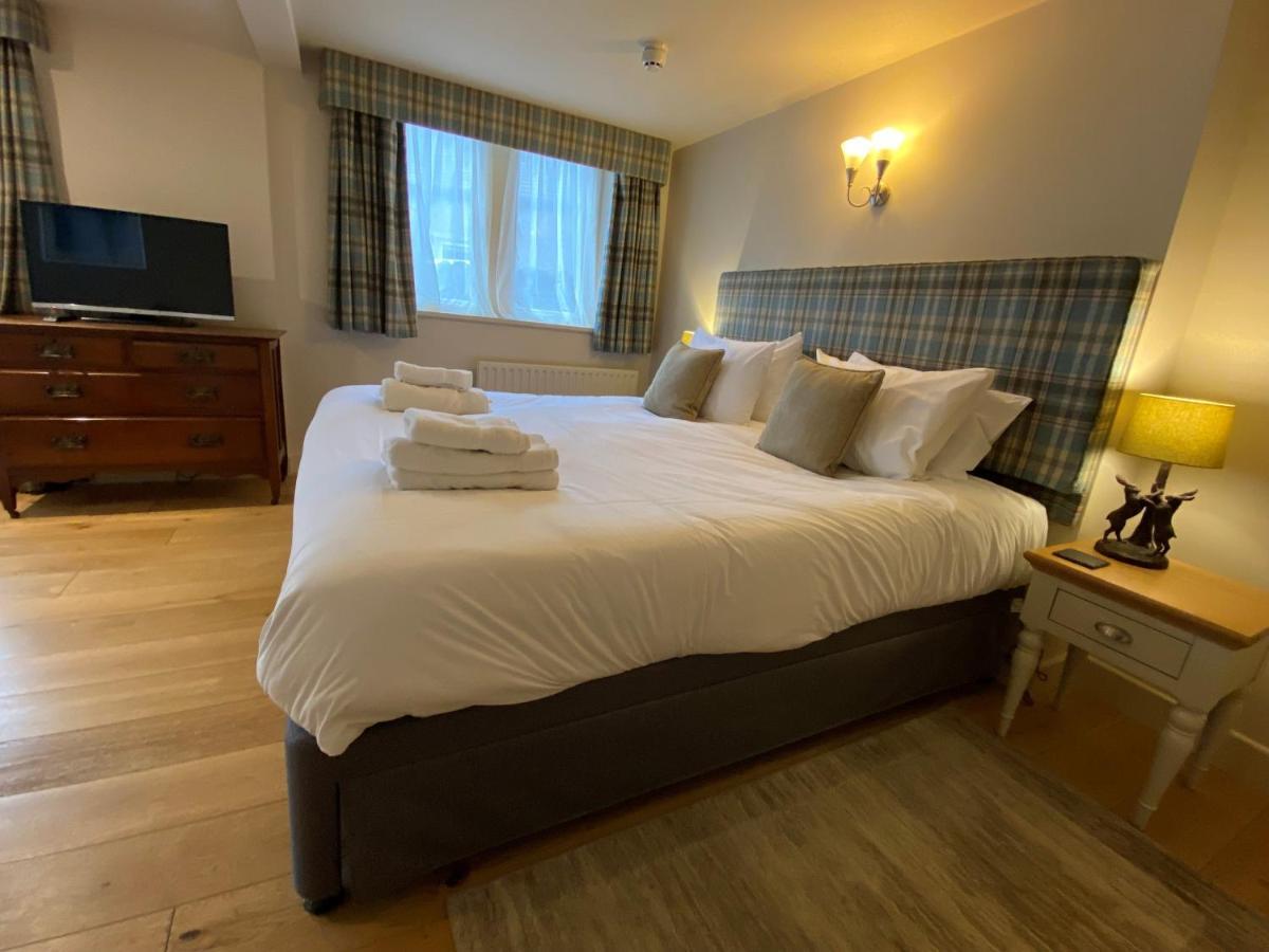 The Red Lion & Manor House Hotel Burnsall Buitenkant foto
