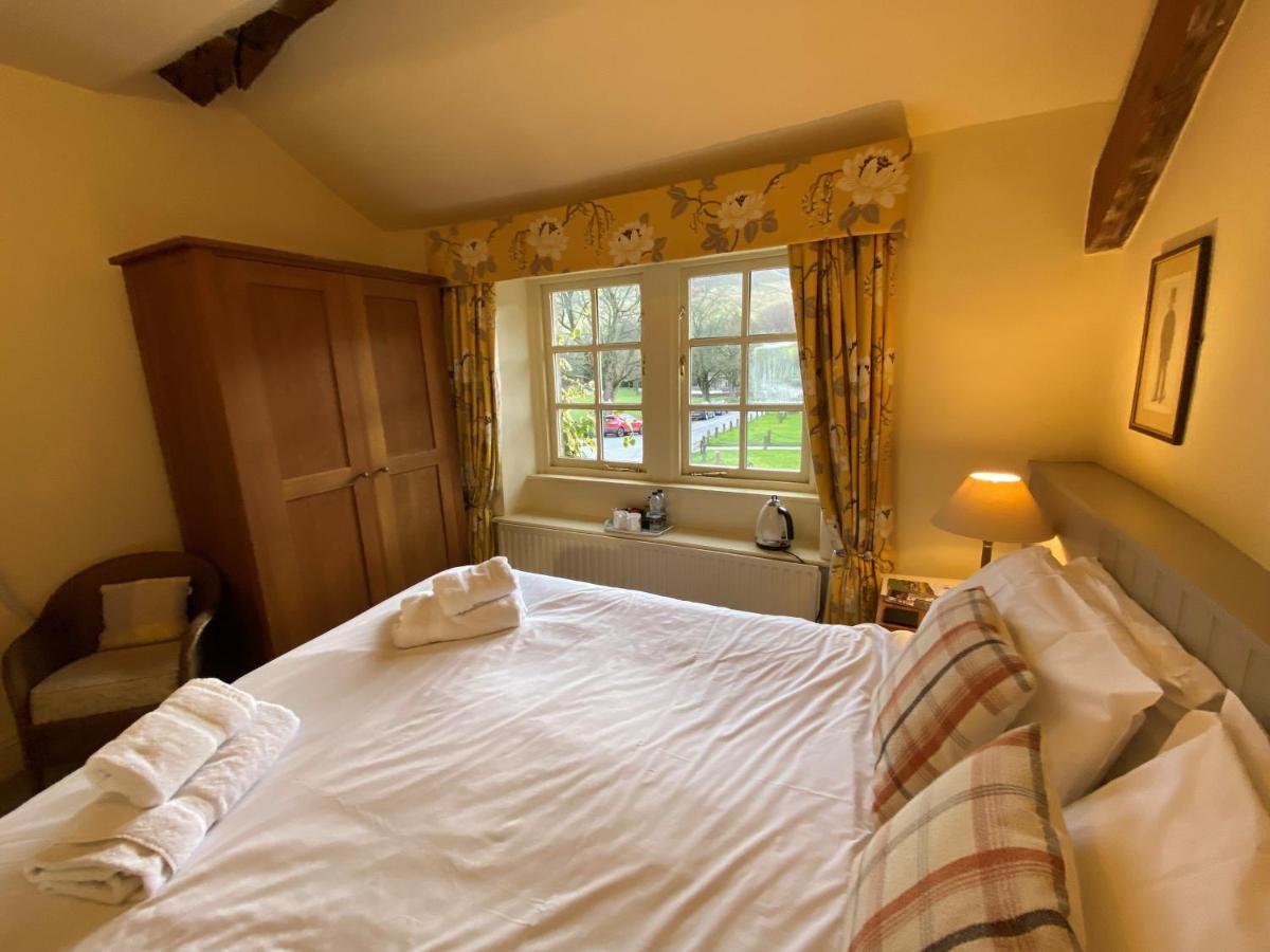 The Red Lion & Manor House Hotel Burnsall Buitenkant foto