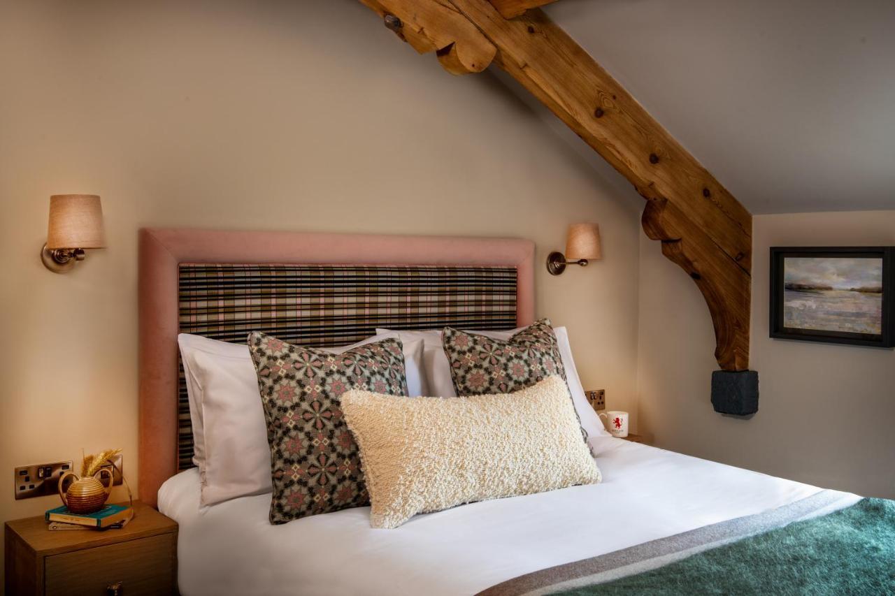 The Red Lion & Manor House Hotel Burnsall Buitenkant foto