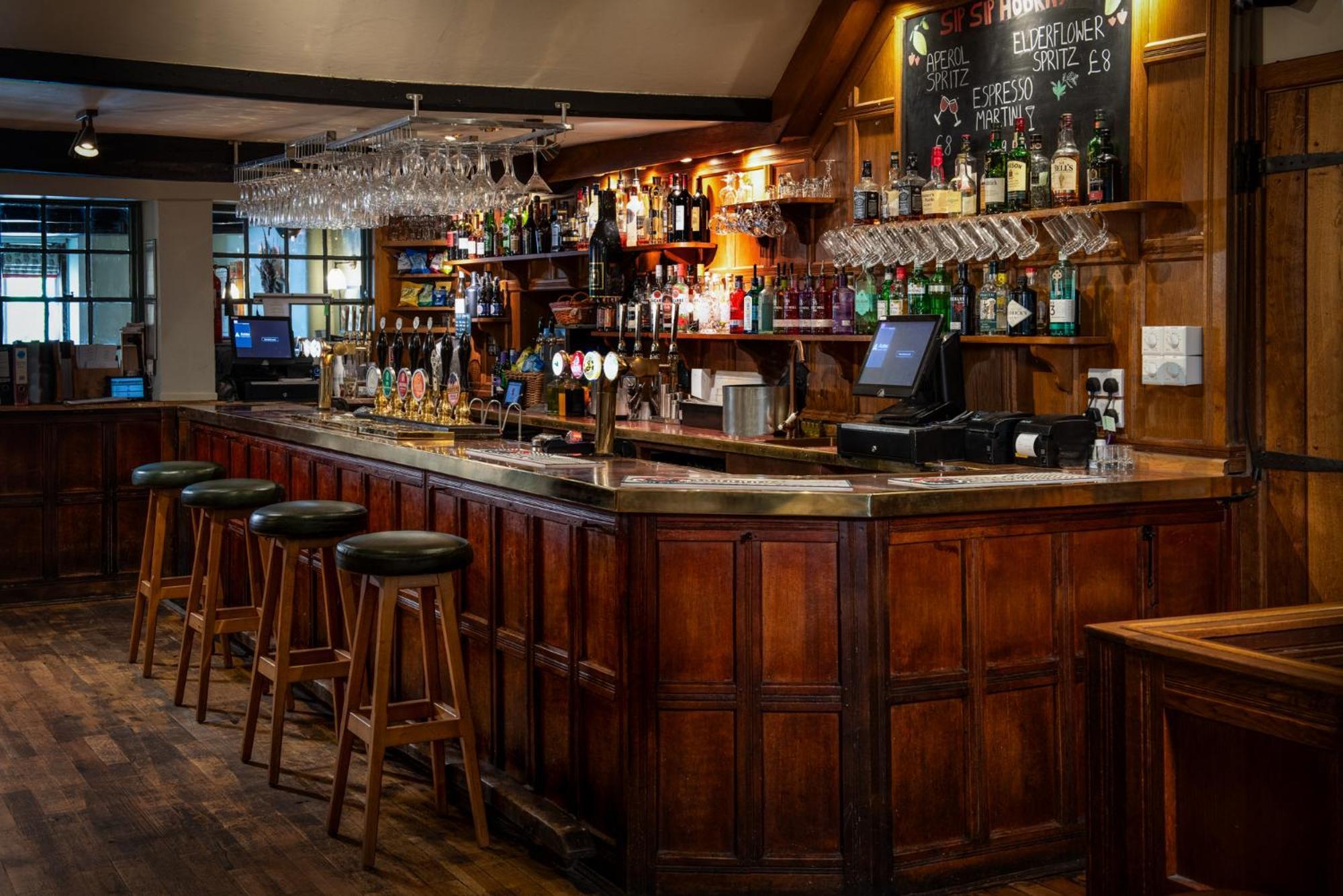 The Red Lion & Manor House Hotel Burnsall Buitenkant foto